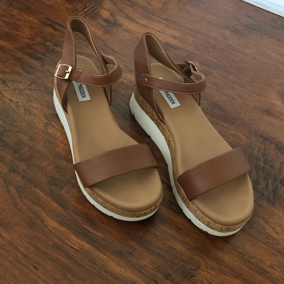 Steve Madden platform sandals - Picture 2 of 5
